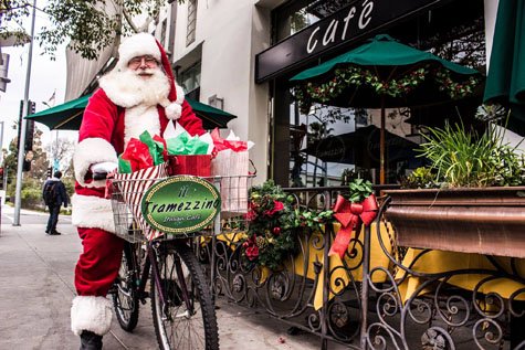 Santa on Bike 475